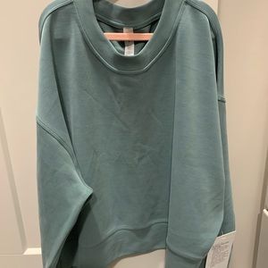 NWT Lululemon Oversized Crop Crew